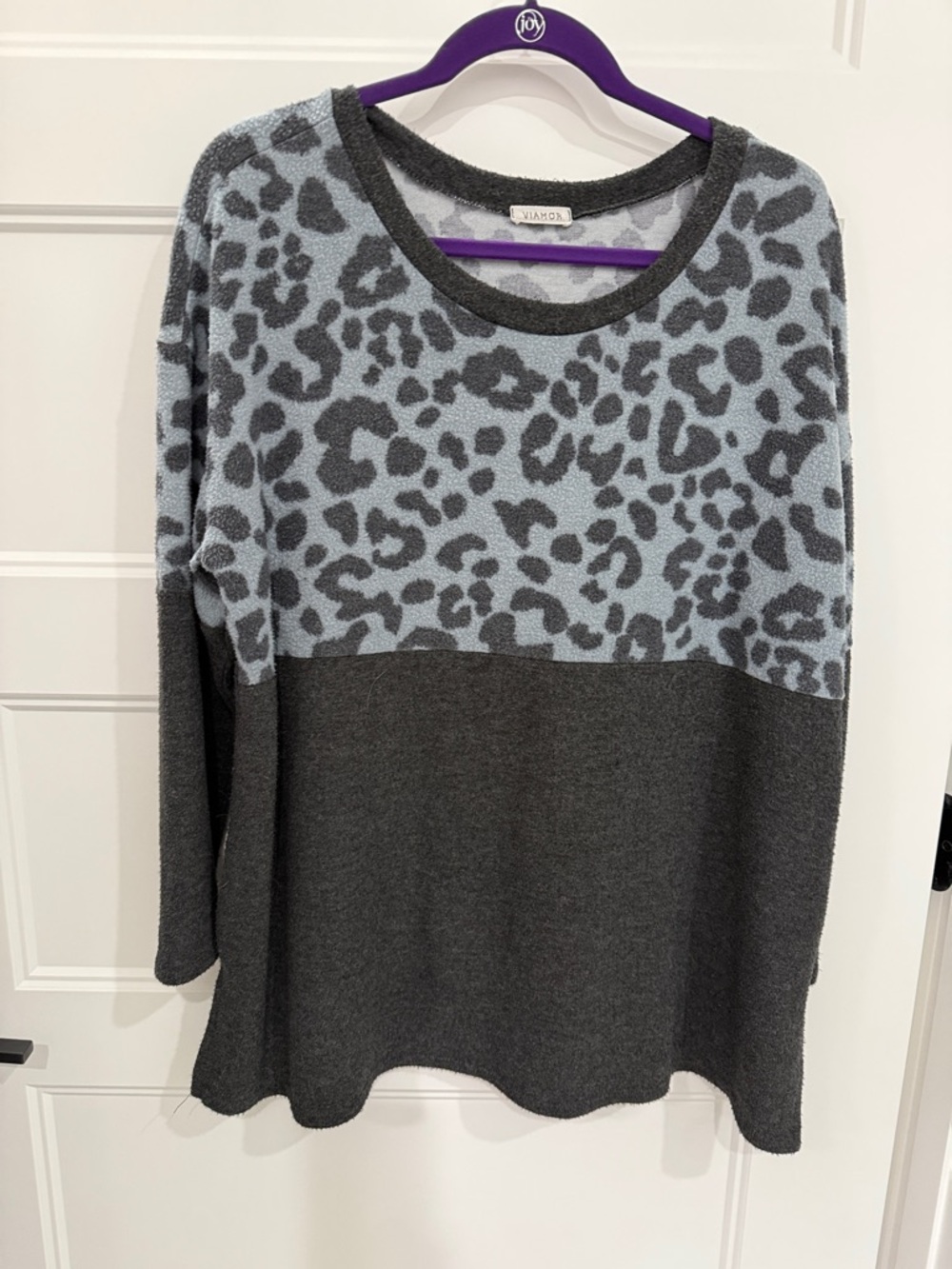 Vince Camuto Gray and Light Blue Leopard Block Knit Pullover